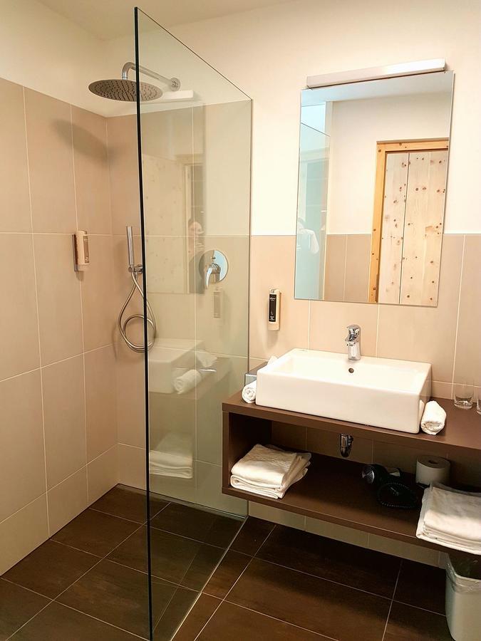 Ladurner Hotel Lagundo Bagian luar foto