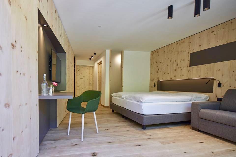 Ladurner Hotel Lagundo Bagian luar foto