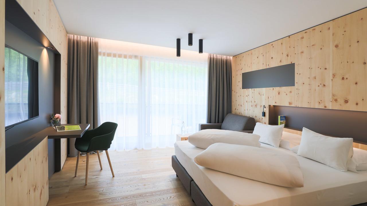 Ladurner Hotel Lagundo Bagian luar foto